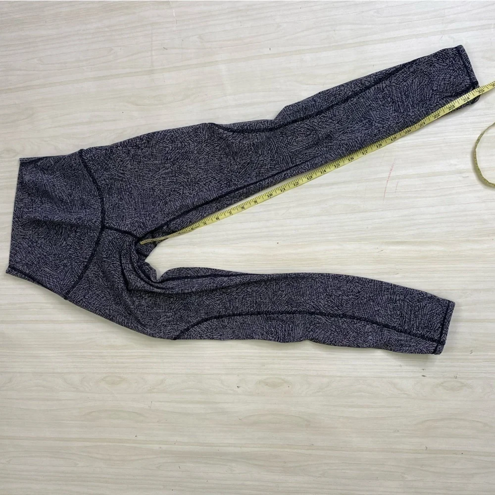 Lululemon High Times Black white leggings size 2